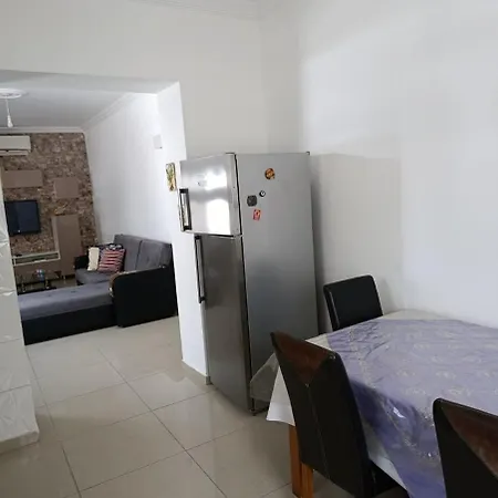 With Large Garden And Balcony In Touch With Nature Apartment *