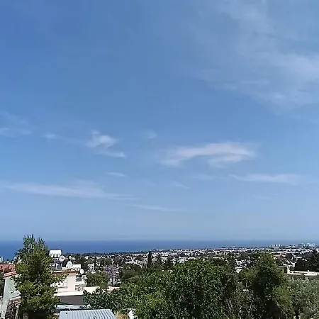 Appartement With Large Garden And Balcony In Touch With Nature