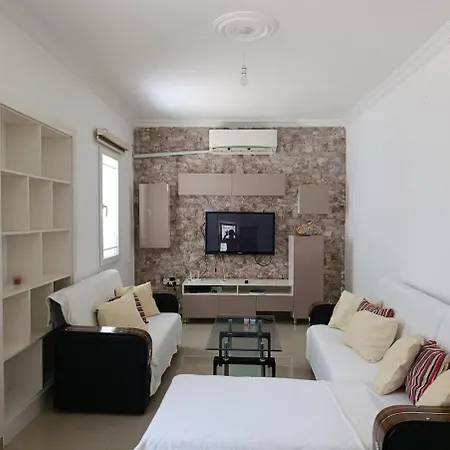 With Large Garden And Balcony In Touch With Nature Appartement *