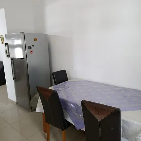 Appartement With Large Garden And Balcony In Touch With Nature *