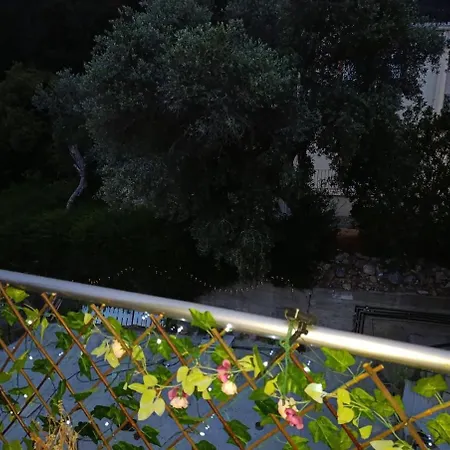 Appartement With Large Garden And Balcony In Touch With Nature *